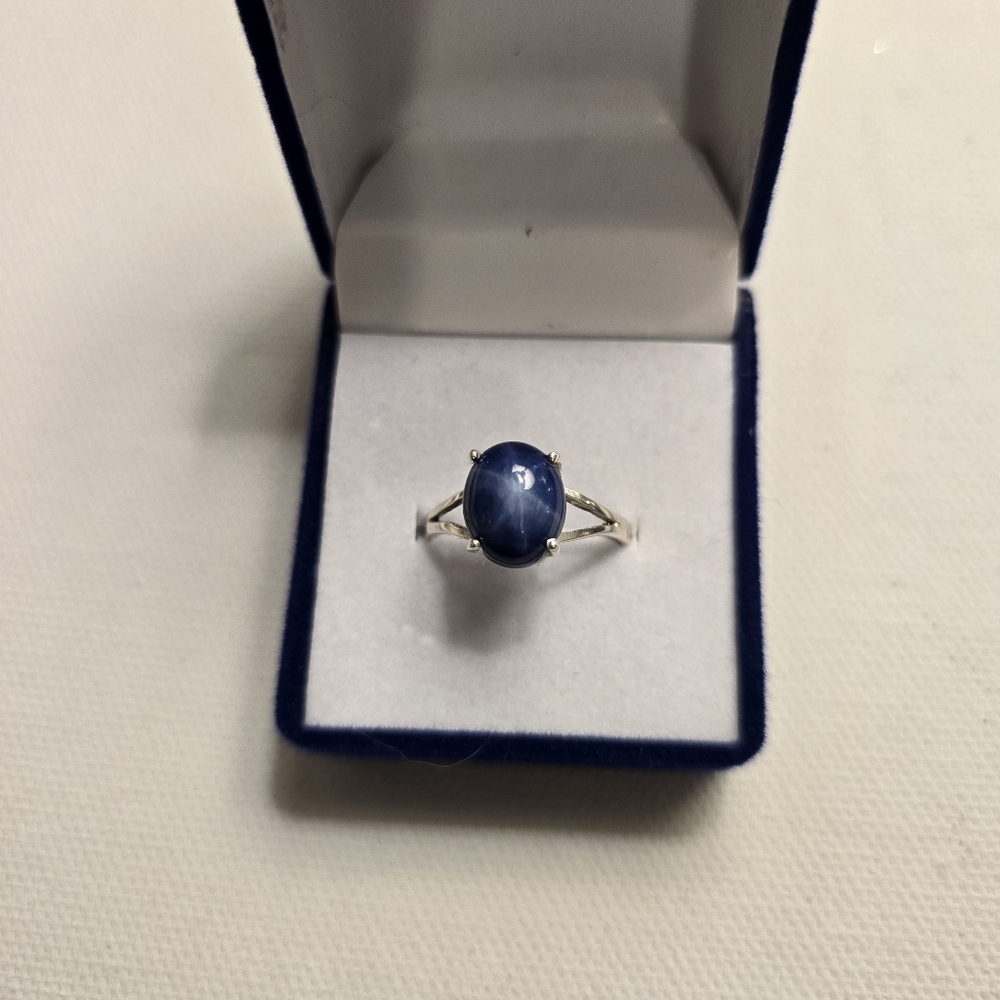 COSTUME JEWLERY Glamorous Lab Made Blue Star Sapphire On Silver Band Size 8.25 - Picture 4 of 13